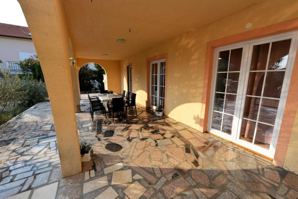 Apartments Rem Novalja Exterior photo